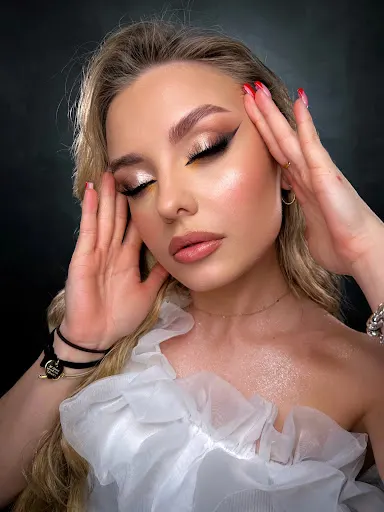 Natalia Górecka MAKEUP makijaż i stylizacja brwi Głogów